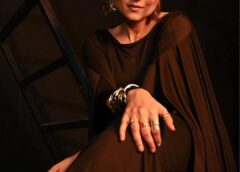 “It’s For The Fans” Ridhi Dogra Chooses Fans Over Fear, Wins Shock Task and Hearts In The 50!