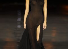 Kendall Jenner Brings Effortless Rosy Nude Glam to Le Défilé L’Oréal Paris 2026