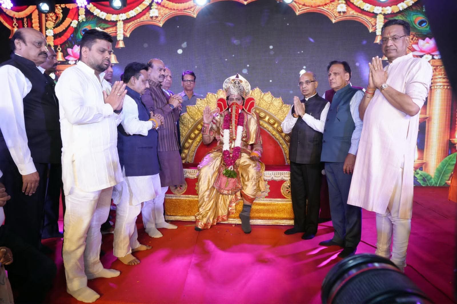 ramleela-first-day-pantel-narad-role-rasraj-maharaj-bhajan-sandhya